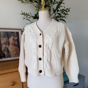 Elegant Ivory Knit Cardigan